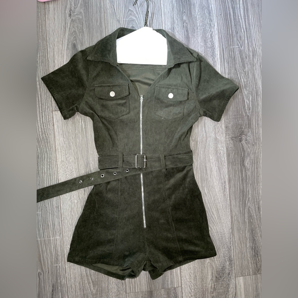 Olive green : Corduroy Material : Very Soft